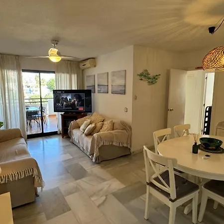 Apartment Relax En La Carihuela Tenis Y Parking Privado