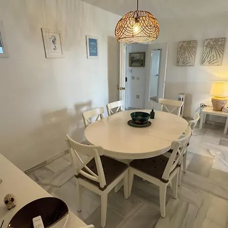 Apartment Relax En La Carihuela Tenis Y Parking Privado *