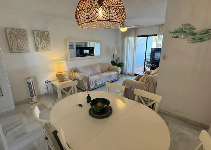 Apartment Relax En La Carihuela Tenis Y Parking Privado *